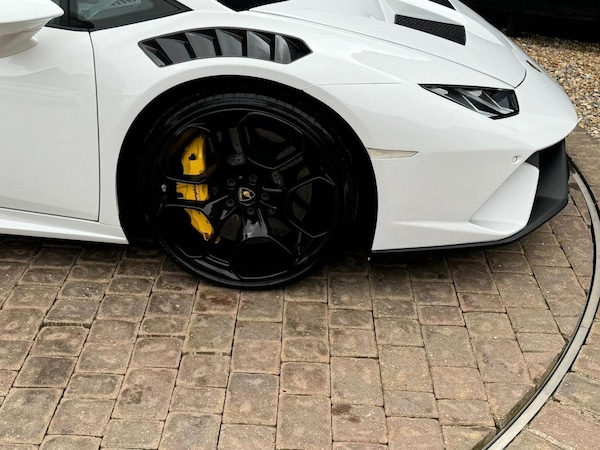 Used Lamborghini Huracan 2014 for sale - 74552566: Photo 15