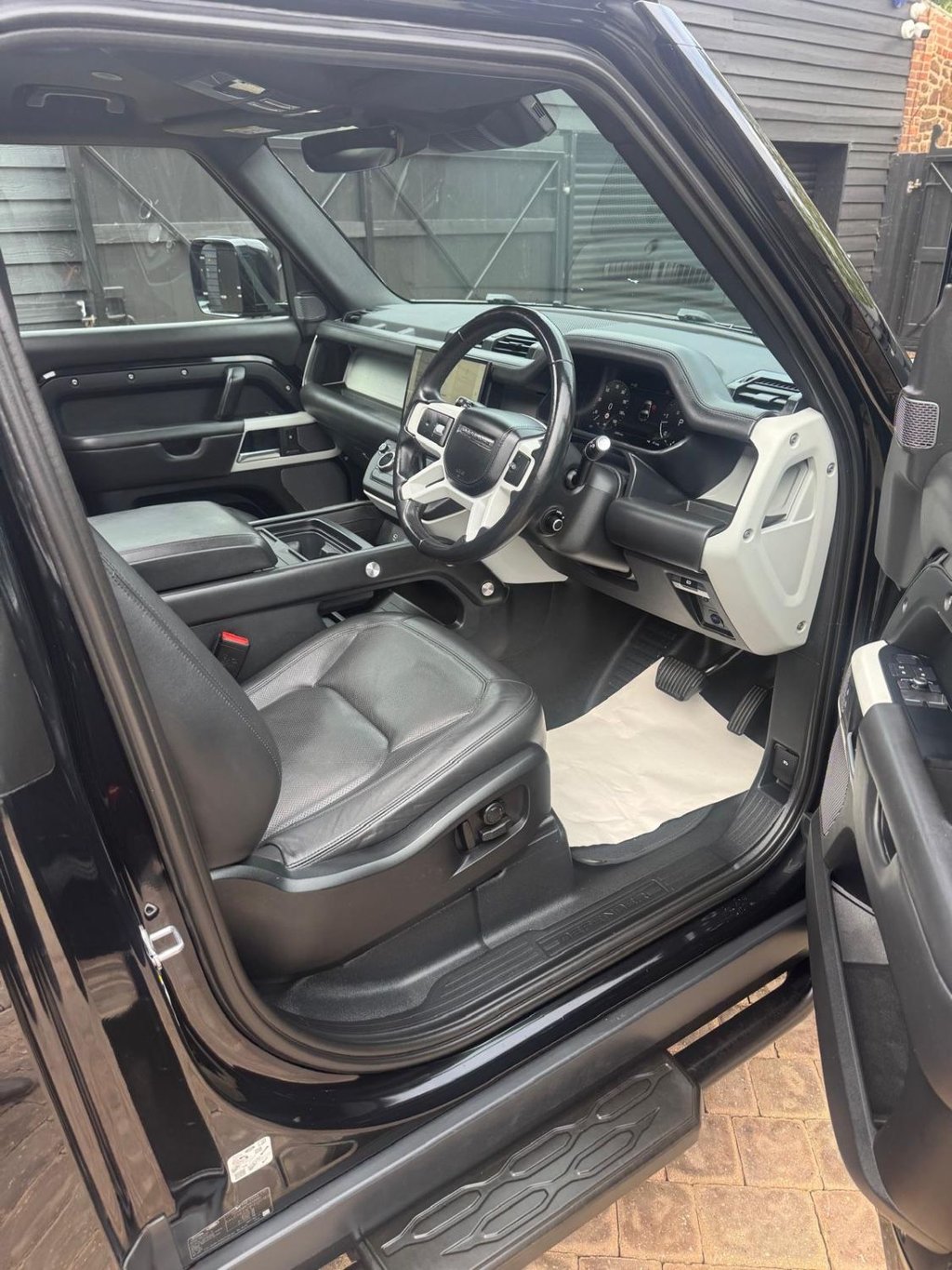 Used Land Rover Defender 2022 for sale - 76670528: Photo 10