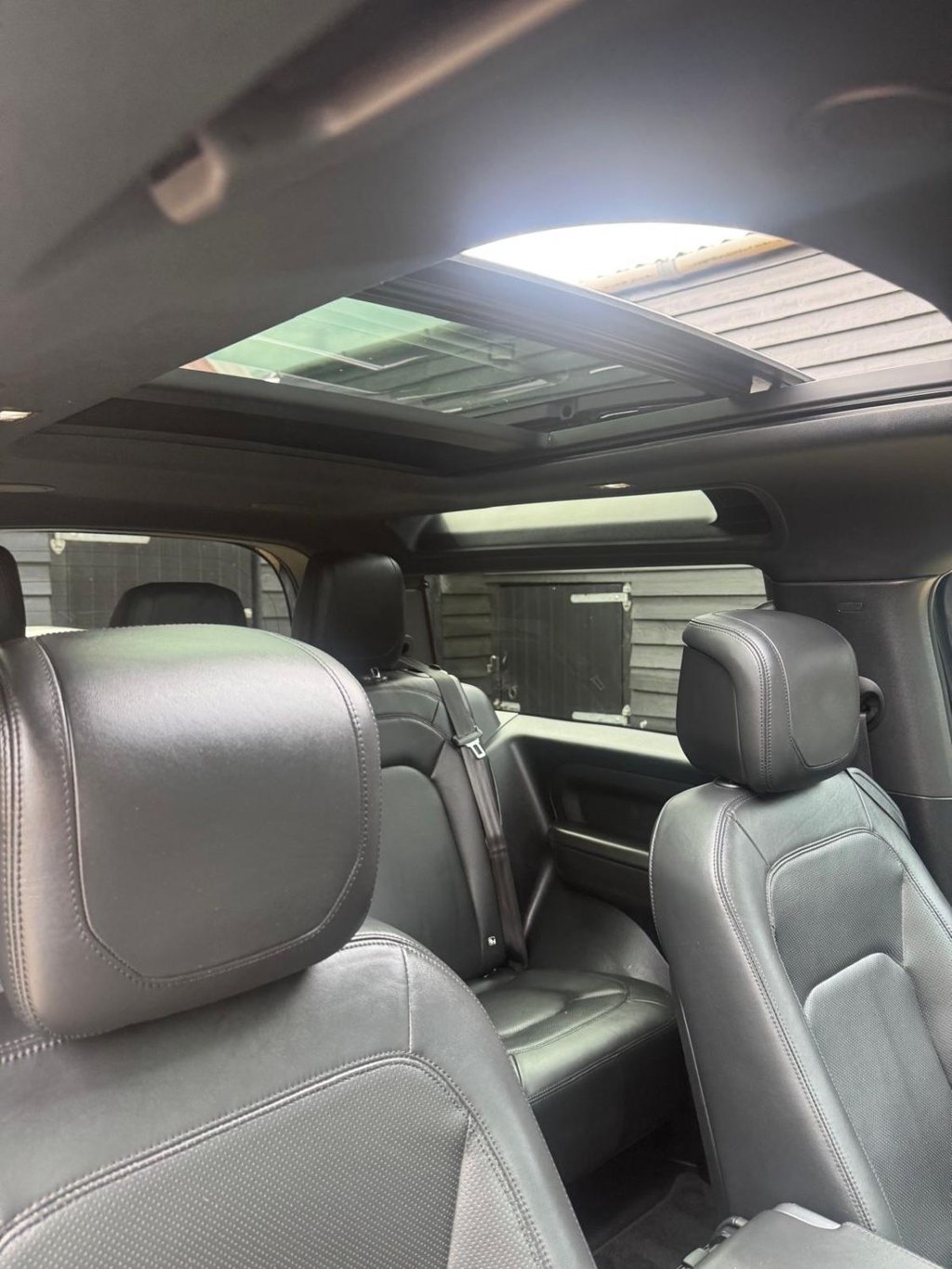 Used Land Rover Defender 2022 for sale - 76670528: Photo 14