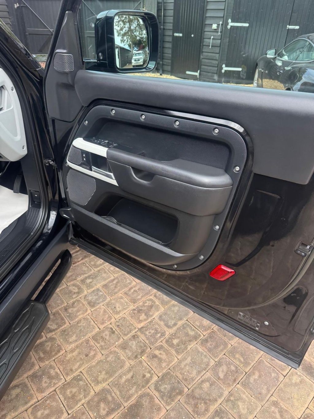 Used Land Rover Defender 2022 for sale - 76670528: Photo 20