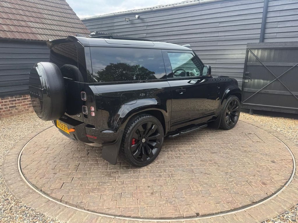 Used Land Rover Defender 2022 for sale - 76670528: Photo 36