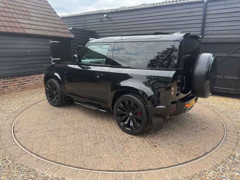 Used Land Rover Defender 2022 for sale - 76670528: Photo 41