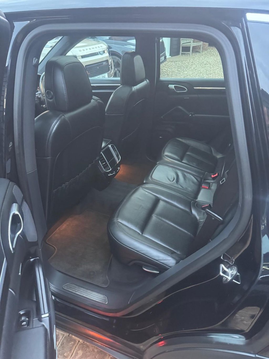 Used Porsche Cayenne 2013 for sale - 76999142: Photo 16