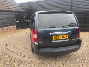 Used Chrysler Grand Voyager 2009 for sale - 74930996: Photo