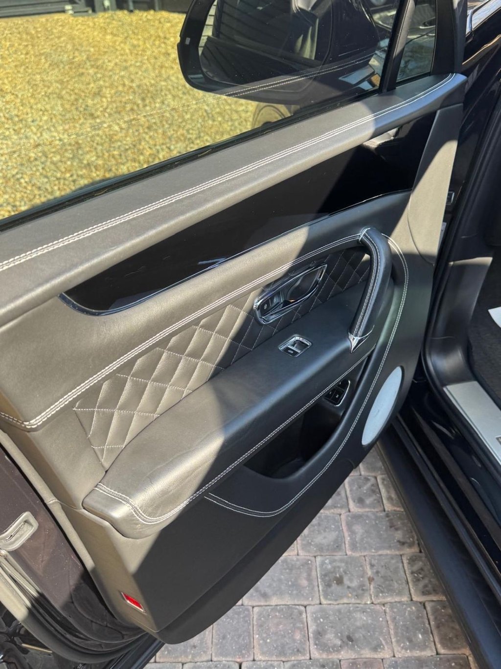 Used Bentley Bentayga 2016 for sale - 76162886: Photo 26