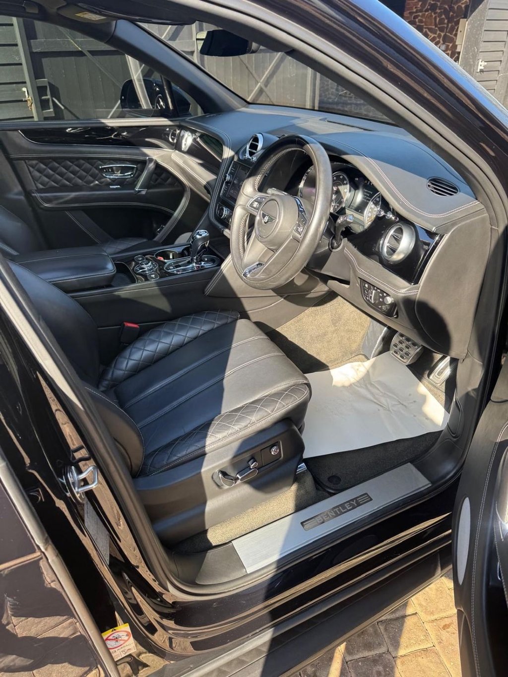 Used Bentley Bentayga 2016 for sale - 76162886: Photo 9
