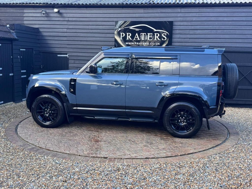 Used Land Rover Defender 2021 for sale - 77632174: Photo 27