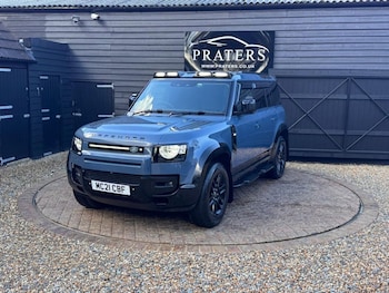 Used Land Rover Defender 2021 for sale - 77632174: Photo