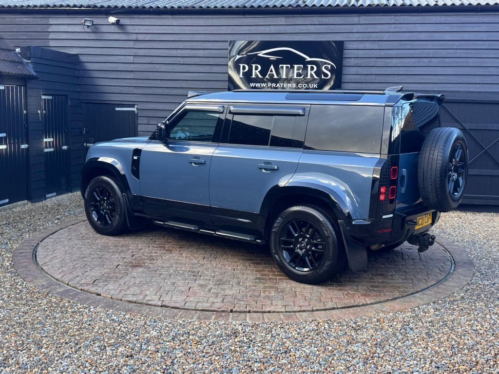 Used Land Rover Defender 2021 for sale - 77632174: Photo 6