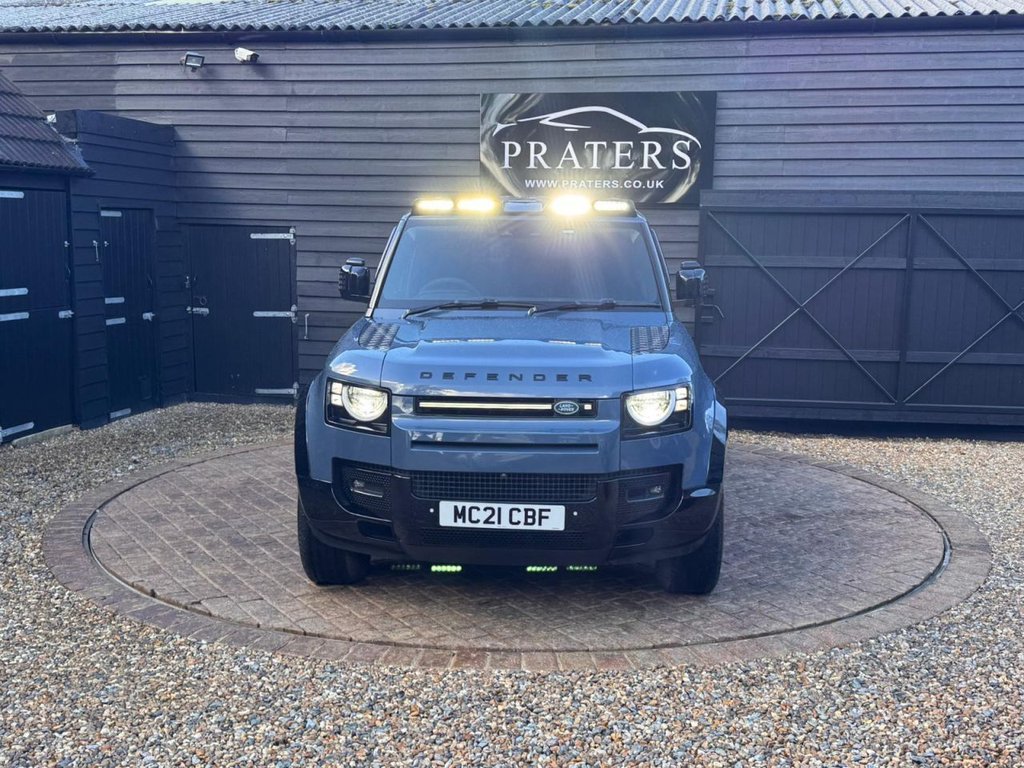 Used Land Rover Defender 2021 for sale - 77632174: Photo 8