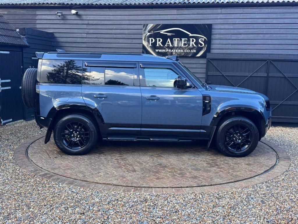 Used Land Rover Defender 2021 for sale - 77632174: Photo 9