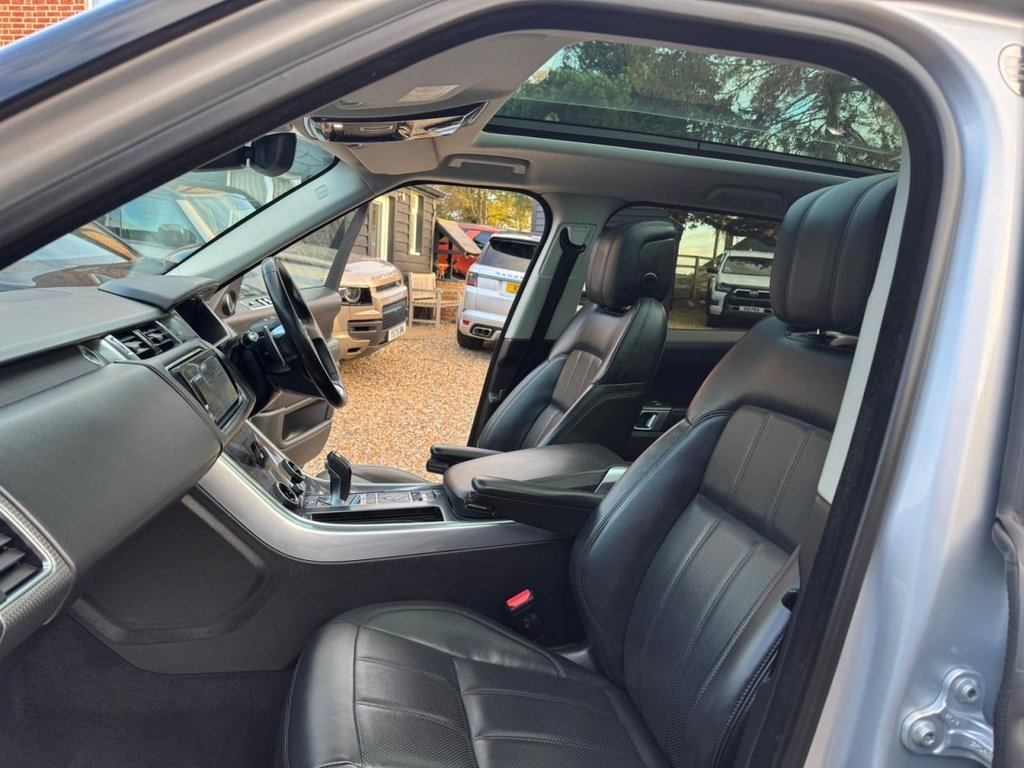 Used Land Rover Range Rover Sport 2020 for sale - 76758630: Photo 9
