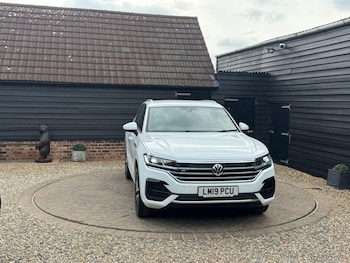 Used Volkswagen Touareg 2019 for sale - 75527422: Photo
