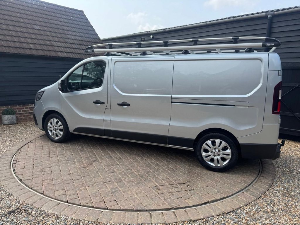 Used Renault Trafic 2023 for sale - 77239336: Photo 6