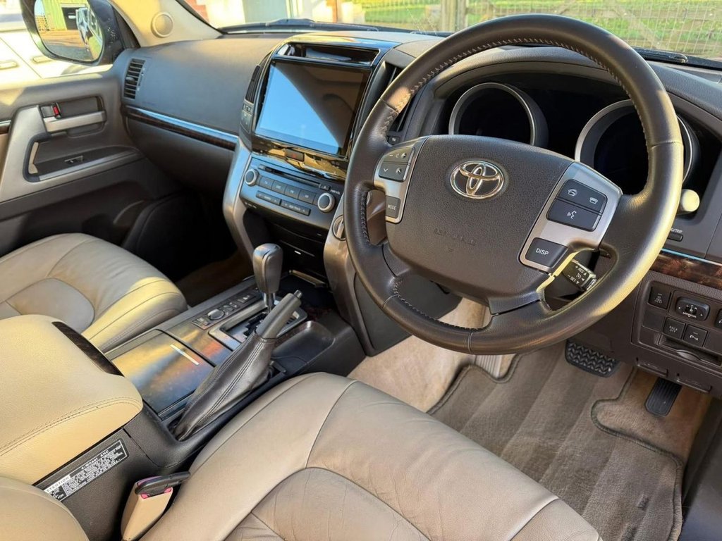 Used Toyota Land Cruiser 2008 for sale - 76937439: Photo 3