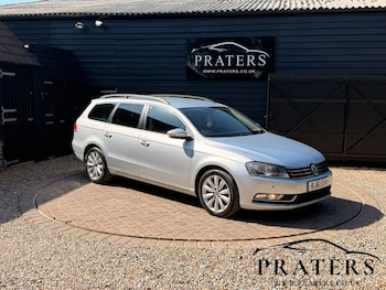 Used Volkswagen Passat 2011 for sale - 79543425: Photo