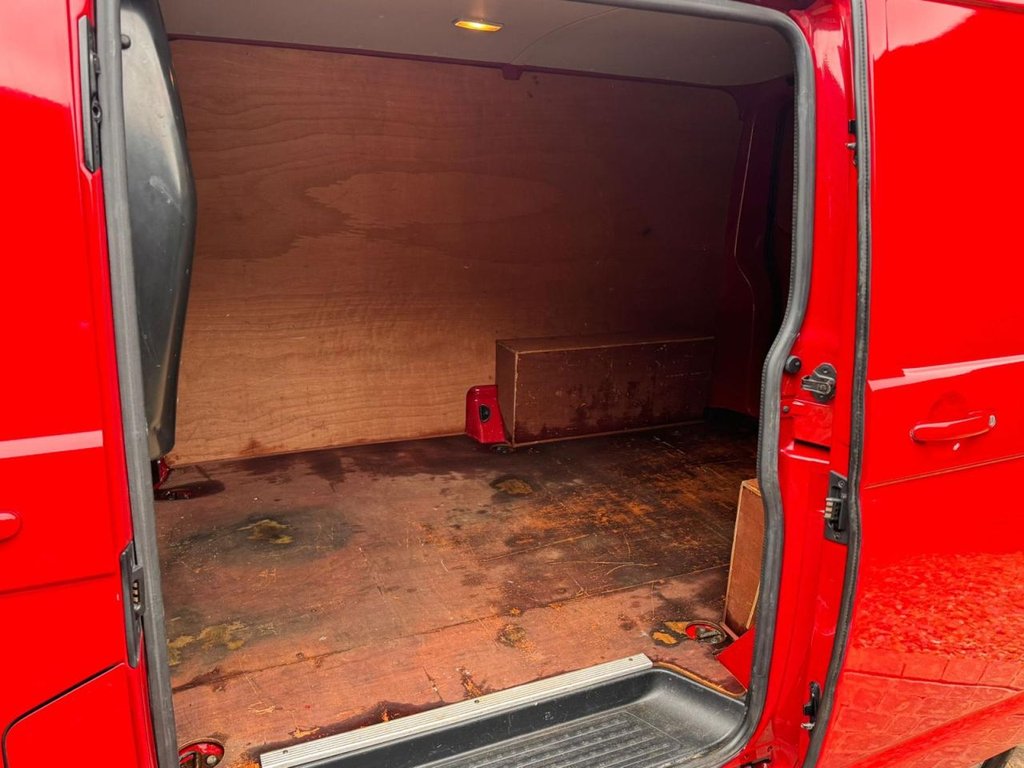 Used Volkswagen Transporter 2016 for sale - 77632128: Photo 14