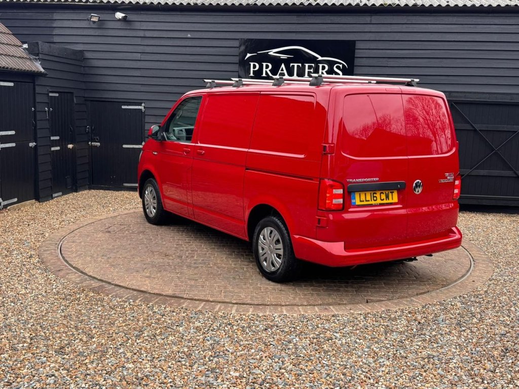 Used Volkswagen Transporter 2016 for sale - 77632128: Photo 8