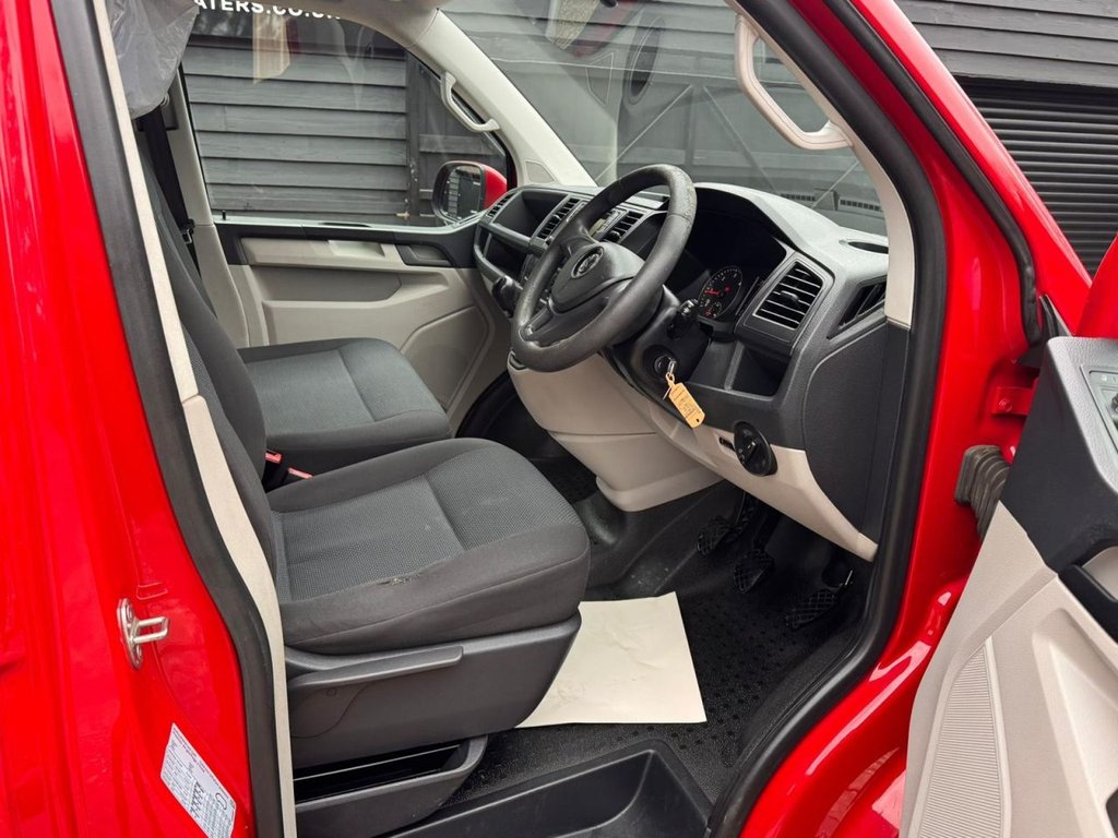 Used Volkswagen Transporter 2016 for sale - 77632128: Photo 9