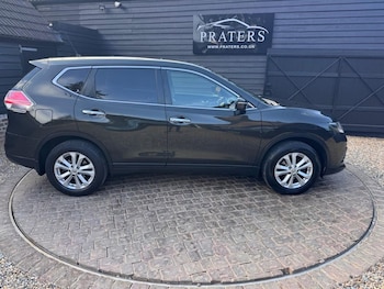 Used Nissan X-Trail 2017 for sale - 78682272: Photo