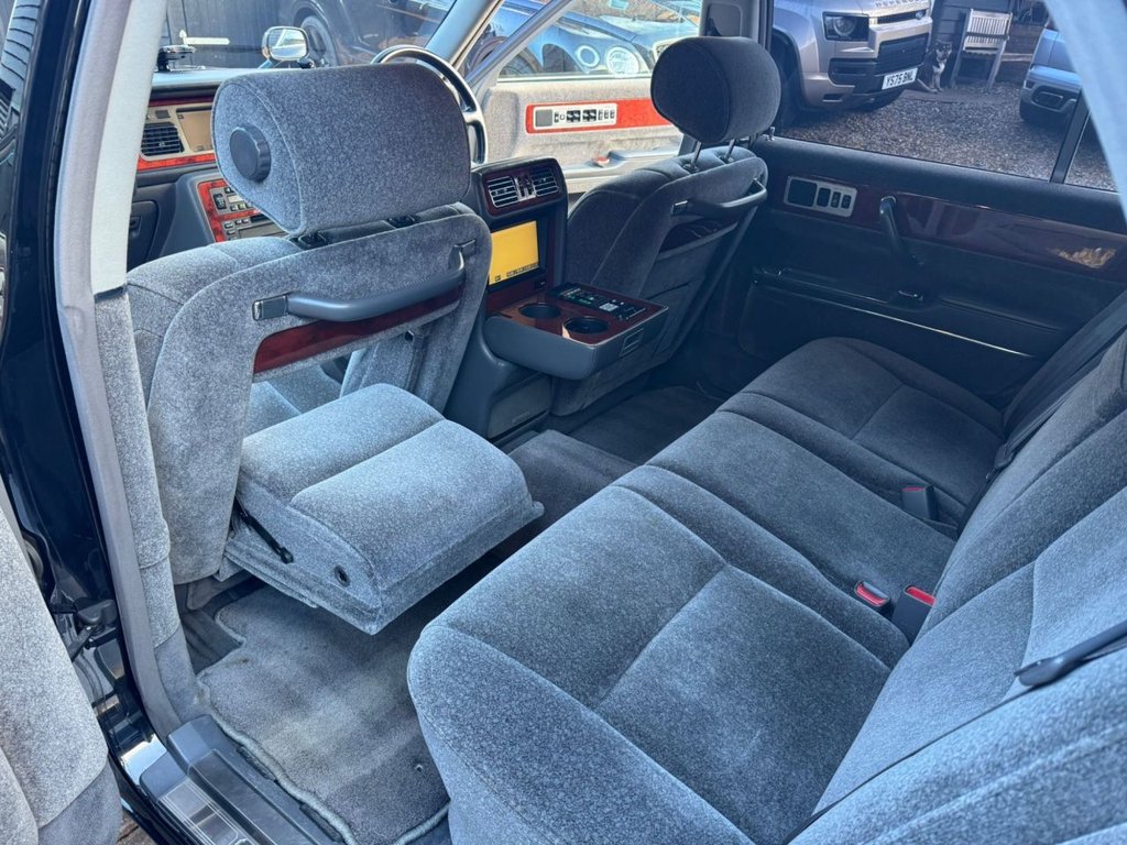 Used Toyota Century 1990 for sale - 77647946: Photo 15