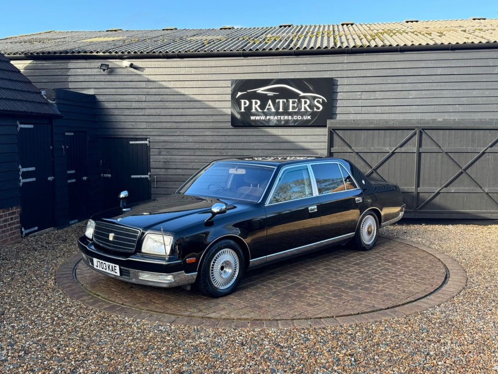 Used Toyota Century 1990 for sale - 77647946: Photo 2