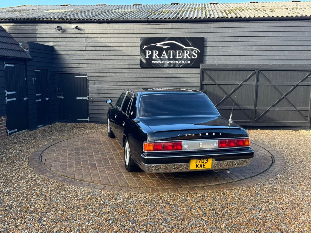 Used Toyota Century 1990 for sale - 77647946: Photo 24