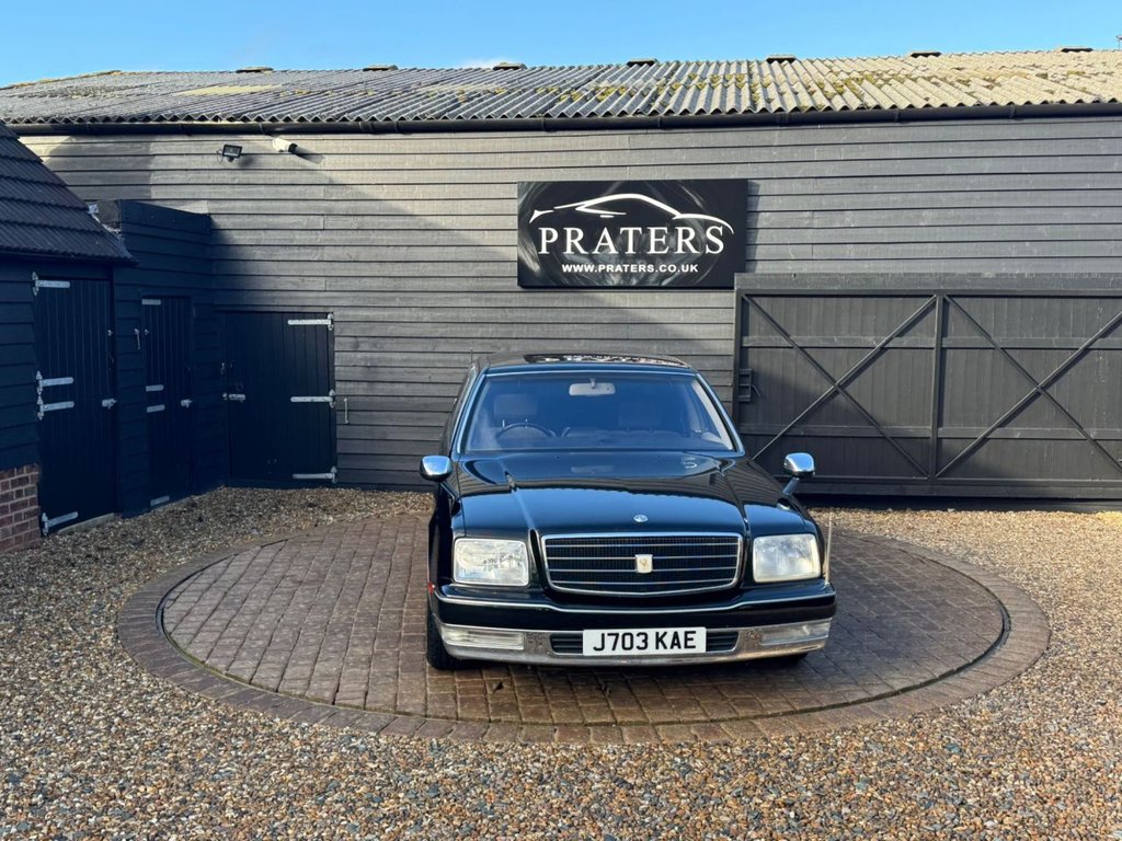 Used Toyota Century 1990 for sale - 77647946: Photo 4