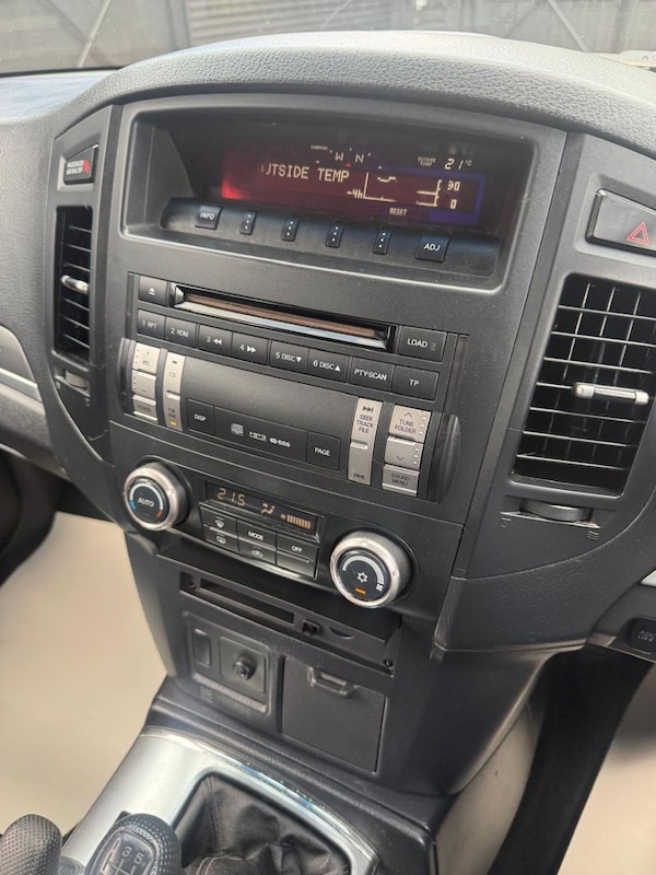 Used Mitsubishi Shogun 2008 for sale - 75122053: Photo 14