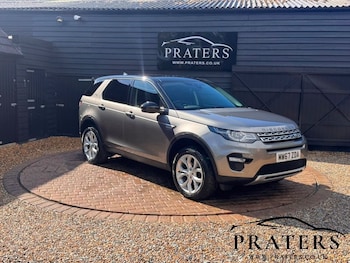 Used Land Rover Discovery Sport 2017 for sale - 78834579: Photo