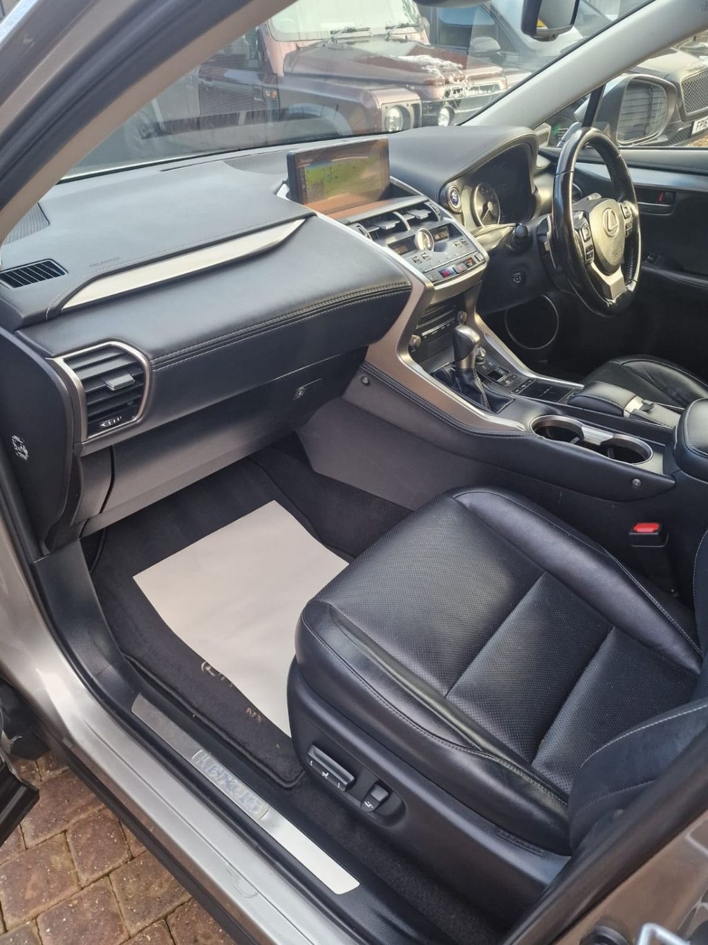 Used Lexus NX 2018 for sale - 76670522: Photo 10