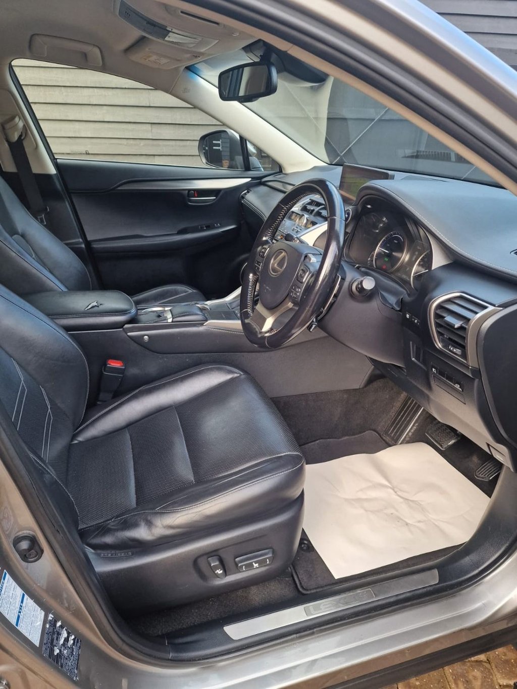 Used Lexus NX 2018 for sale - 76670522: Photo 9