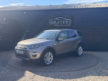 Used Land Rover Discovery Sport 2017 for sale - 78930428: Photo