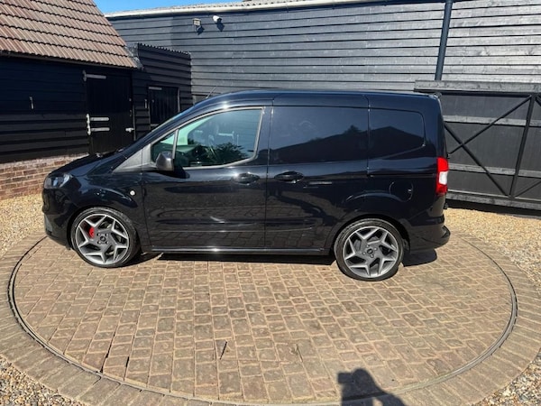 Used Ford Transit Courier 2023 for sale - 74423992: Photo 21