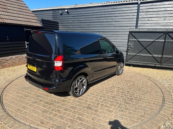 Used Ford Transit Courier 2023 for sale - 74423992: Photo 25