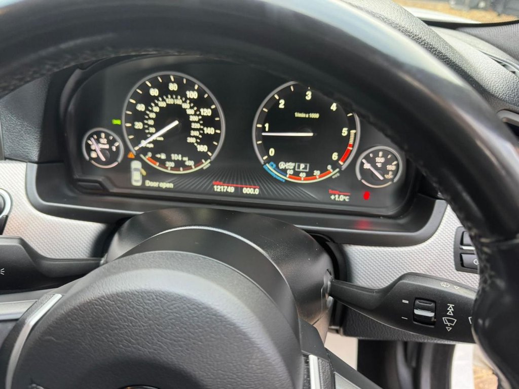 Used BMW 5 Series 2015 for sale - 76670505: Photo 11