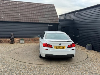 Used BMW 5 Series 2015 for sale - 76670505: Photo