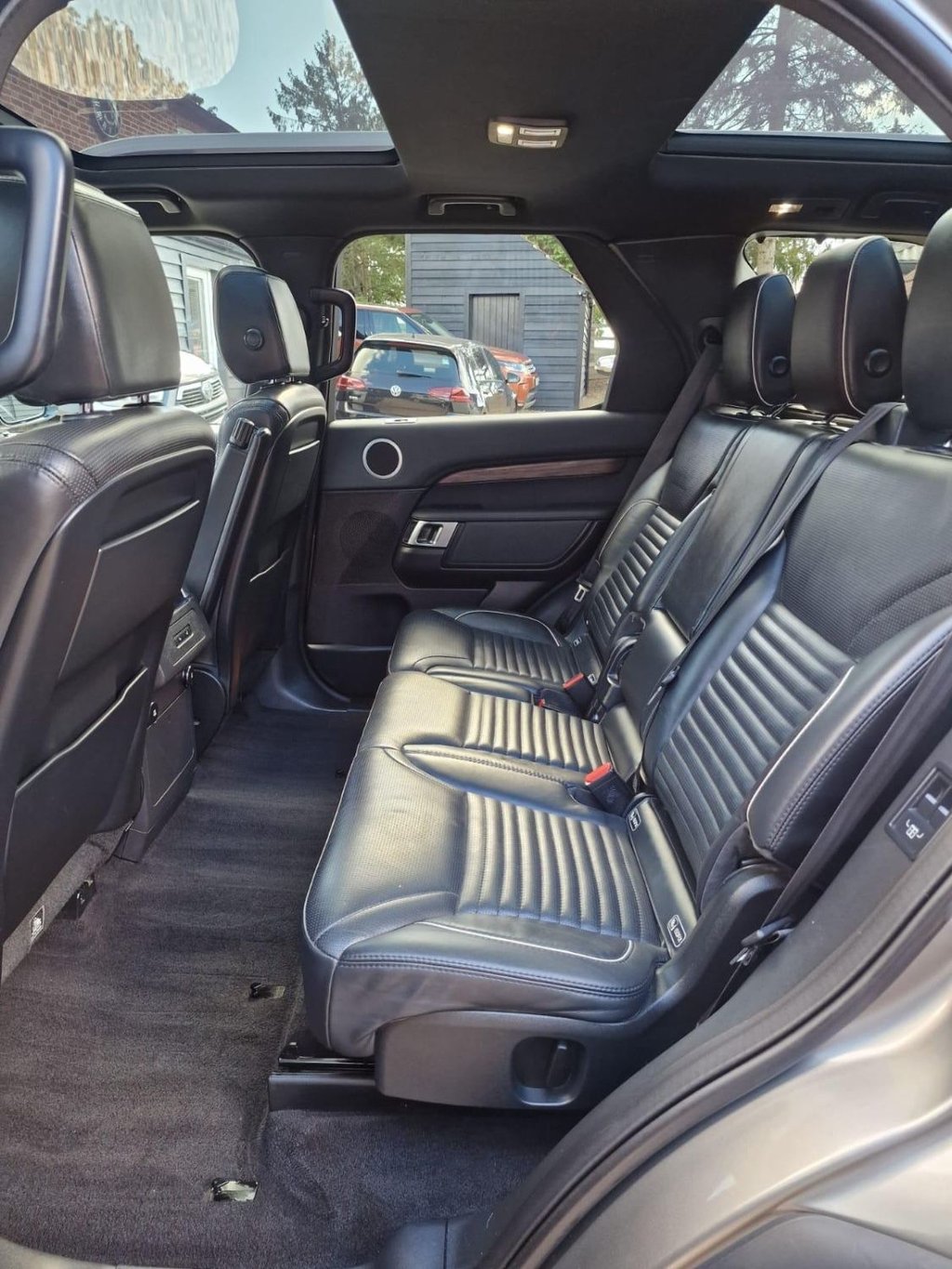 Used Land Rover Discovery 2018 for sale - 76098268: Photo 16