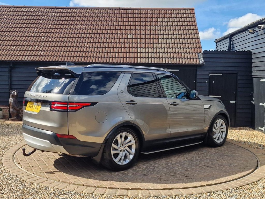 Used Land Rover Discovery 2018 for sale - 76098268: Photo 7
