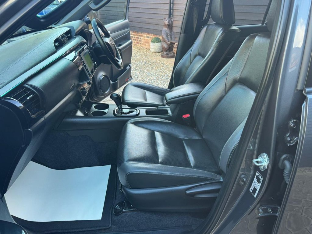 Used Toyota Hilux 2021 for sale - 76950306: Photo 12