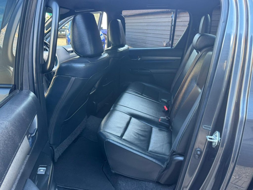 Used Toyota Hilux 2021 for sale - 76950306: Photo 15