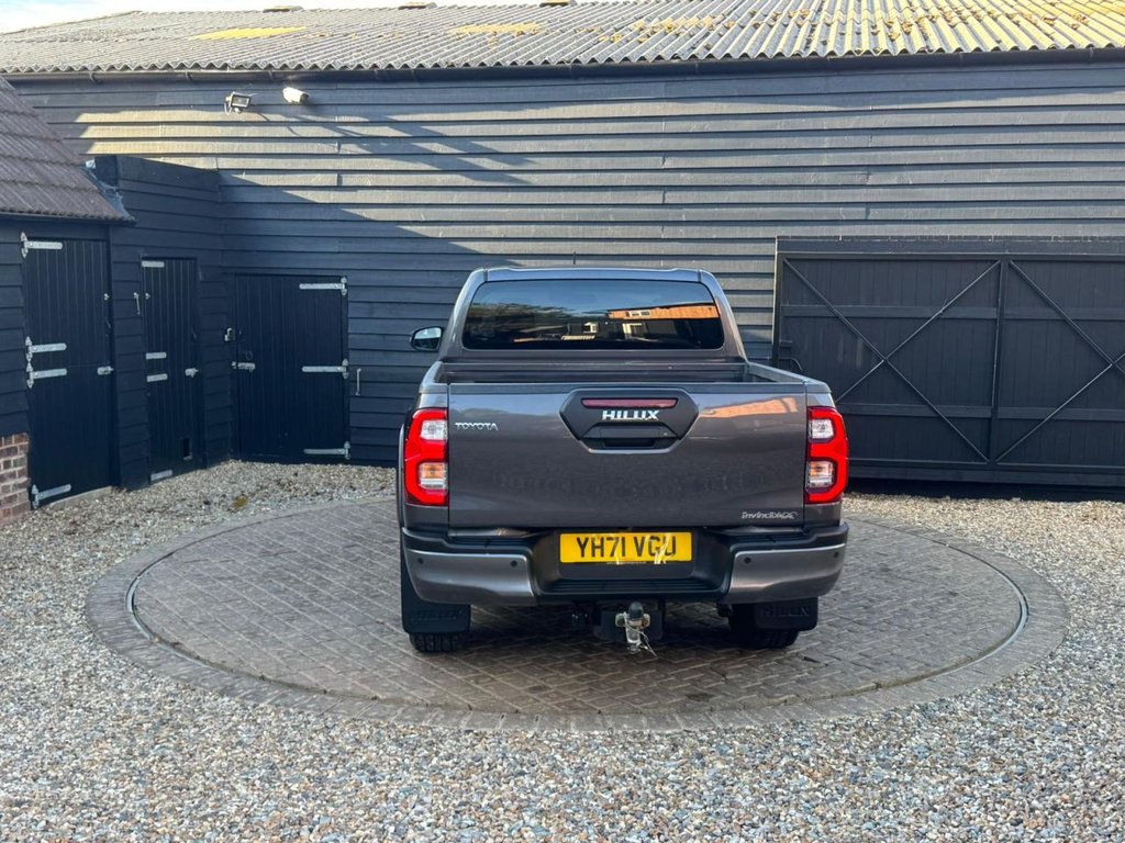 Used Toyota Hilux 2021 for sale - 76950306: Photo 3