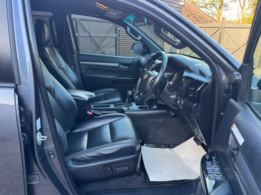 Used Toyota Hilux 2021 for sale - 76950306: Photo 9