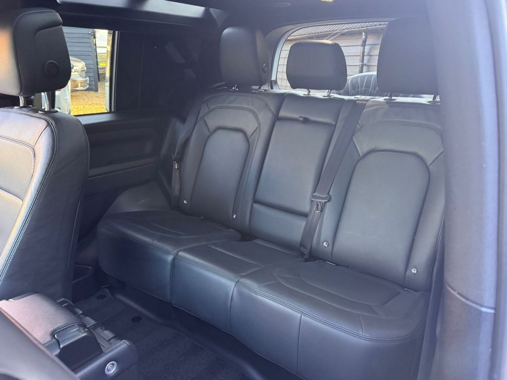 Used Land Rover Defender 2024 for sale - 77477409: Photo 16