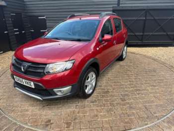 Used Dacia Sandero Stepway 2015 for sale - 74930399: Photo