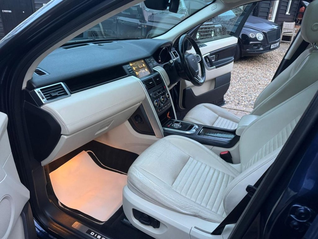 Used Land Rover Discovery Sport 2015 for sale - 76574768: Photo 10