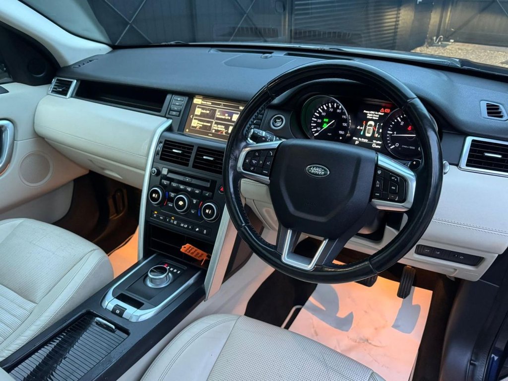 Used Land Rover Discovery Sport 2015 for sale - 76574768: Photo 12