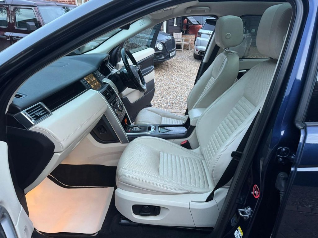 Used Land Rover Discovery Sport 2015 for sale - 76574768: Photo 15