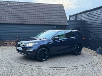 Used Land Rover Discovery Sport 2015 for sale - 76574768: Photo