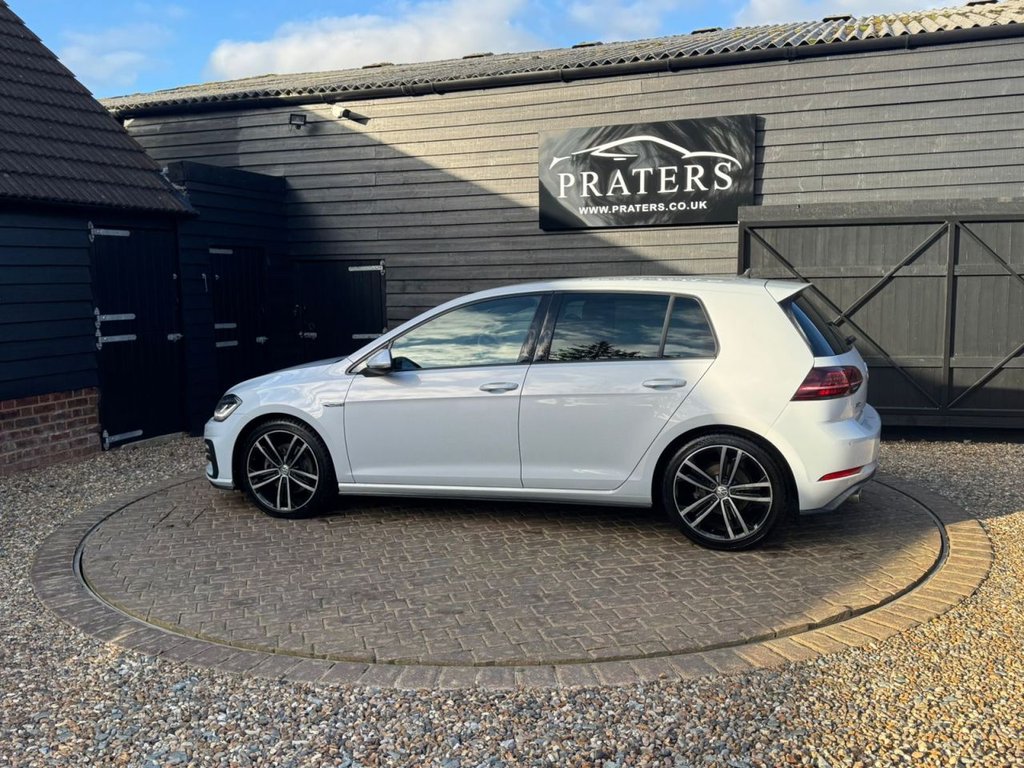 Used Volkswagen Golf 2017 for sale - 77239333: Photo 17